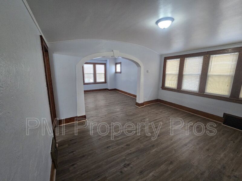 Milwaukee Condo: 4227 North 26th Street