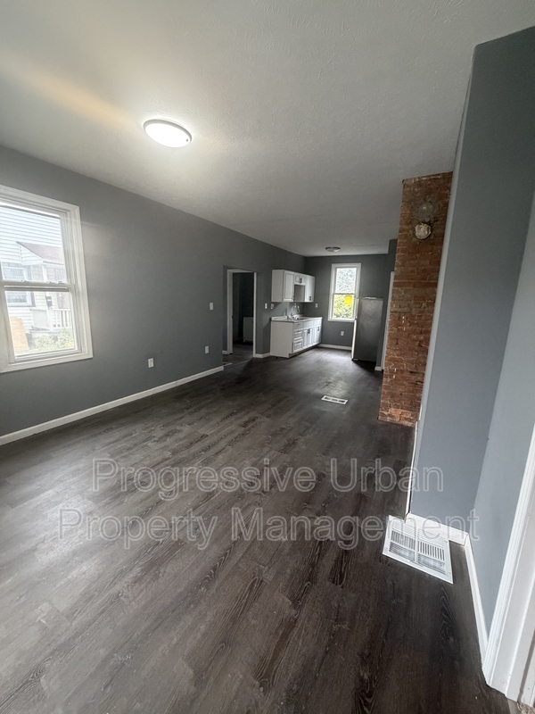 Cleveland Condo: 7040 Roy Avenue - Back House Down