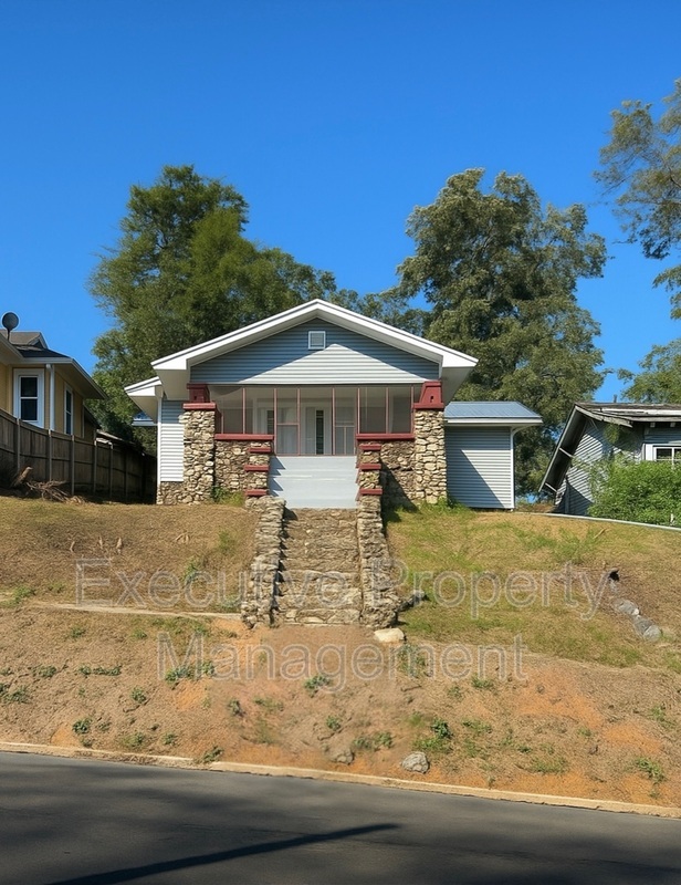 Birmingham House: 2820 Avenue S