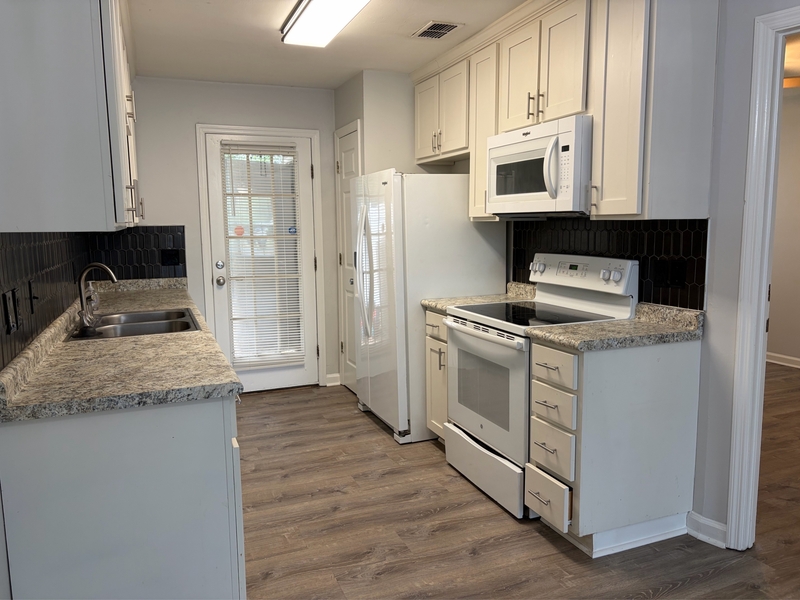 Tallahassee Condo: 2052 Darnell Circle - B