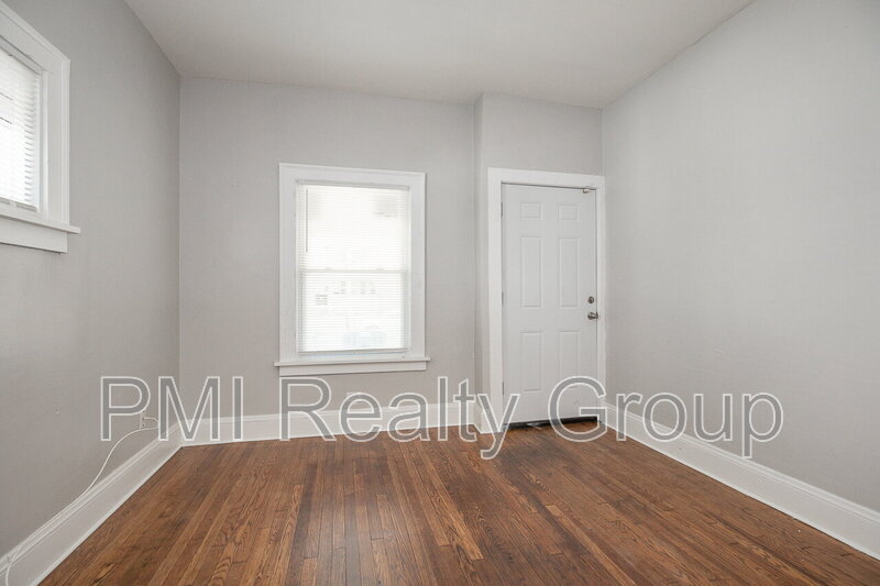 Cleveland Condo: 3600 East 153rd Street